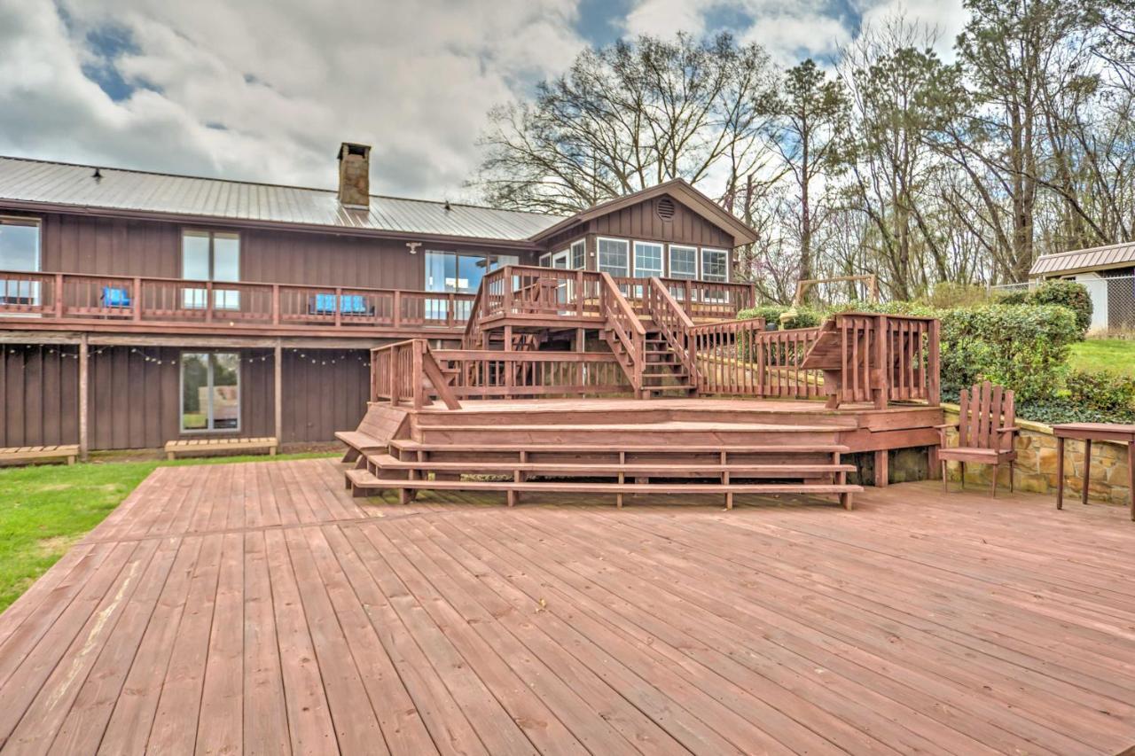 Monticello Home With Multi-Level Deck On 2 Acres! Exterior photo